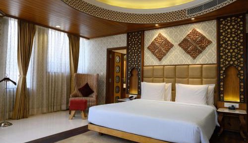 One-Bedroom Suite-(10% Discount on Food & Soft Beverages,Up to 20% Discount on SPA,02 Pints Beer)