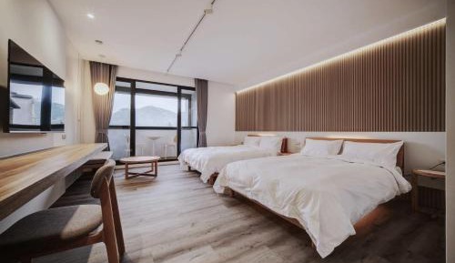 Premium Quadruple Room