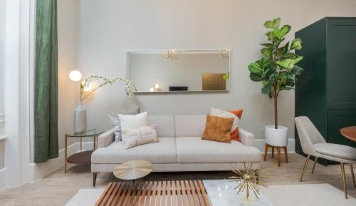 Two-Bedroom Deluxe Apartment