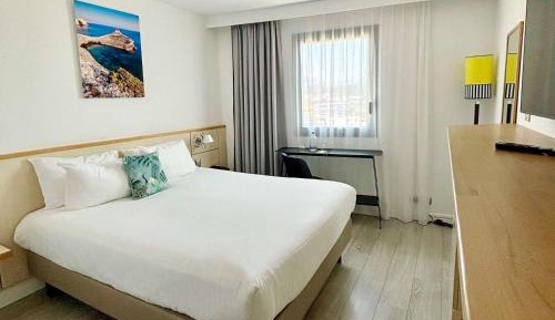 Classic Double Room - Sea Side