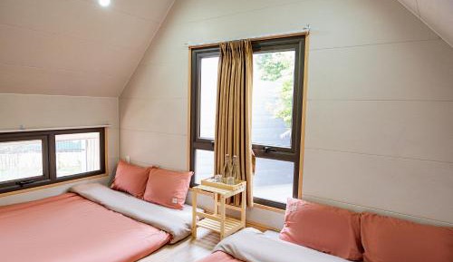 Family Room with Lake View