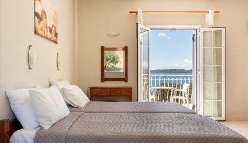 Studio with Sea View
