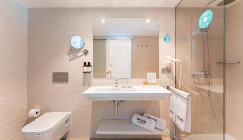 Suite with Pool View