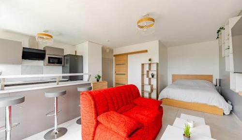 Apartment with Shower