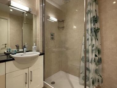 Twin Room with Private Bathroom
