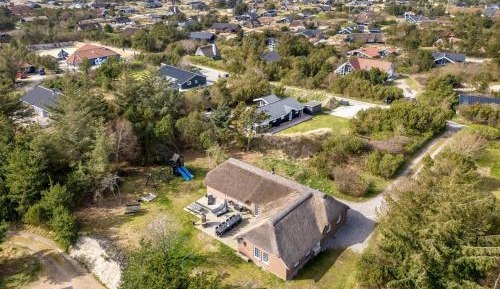 Six-Bedroom Holiday Home
