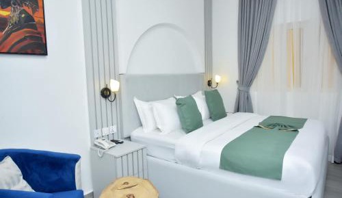 Standard King Room