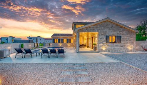 Villa with Private Pool