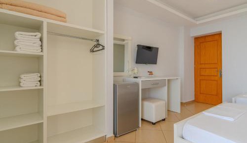 Standard Triple Room with Sea View