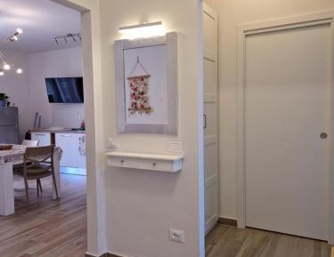 Two-Bedroom Apartment with Mountain View