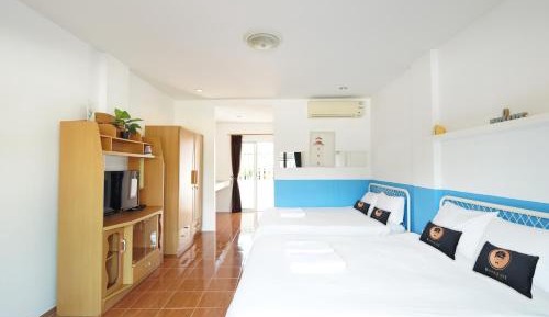 Family Room with Garden View