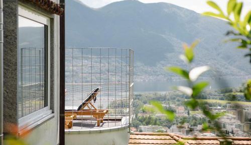Apartment with Lake View