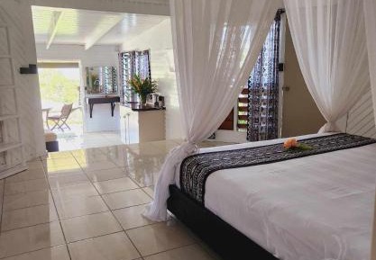 Luxury Villa with Garden View