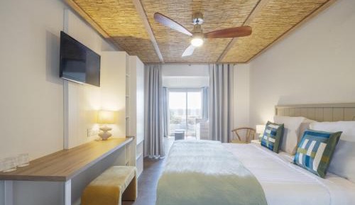 Triple Room with Sea View