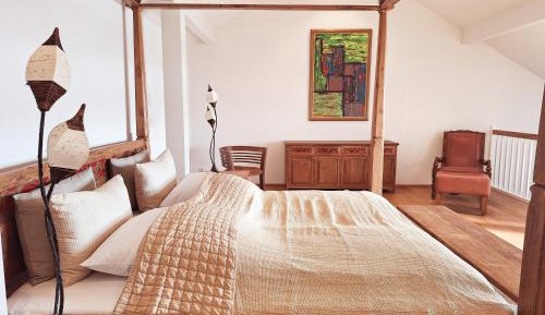 Suite with Lake View