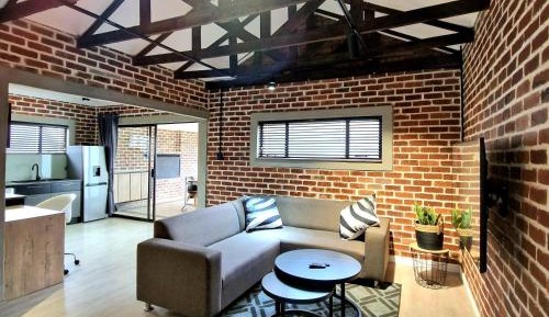 Studio Apartment with King Bed