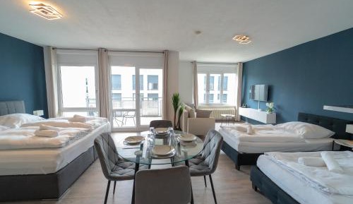 One-Bedroom Apartment with Balcony