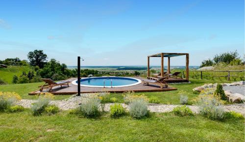 Three-Bedroom Holiday Home 