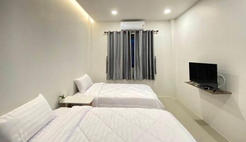 Twin Room with Private Bathroom