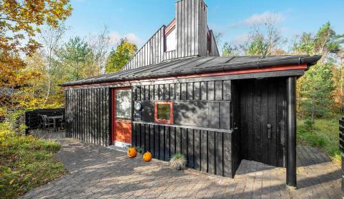 Two-Bedroom Holiday Home