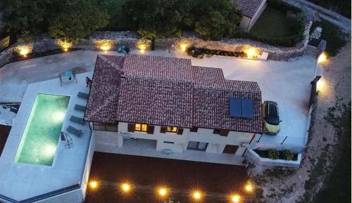 Three-Bedroom Holiday Home 