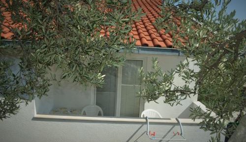 Studio with Balcony