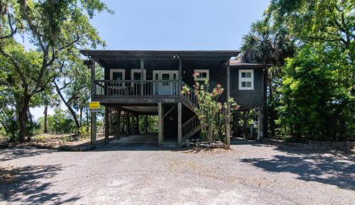Three-Bedroom Holiday Home 