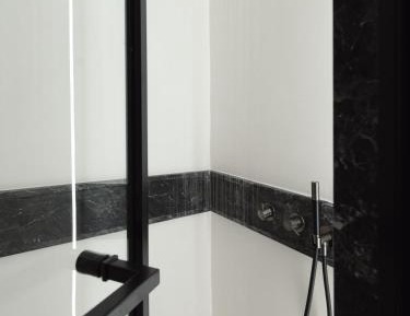 The Musician's Suite with Hοt Tub & Caldera View