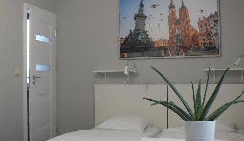 Twin Room with Private Bathroom