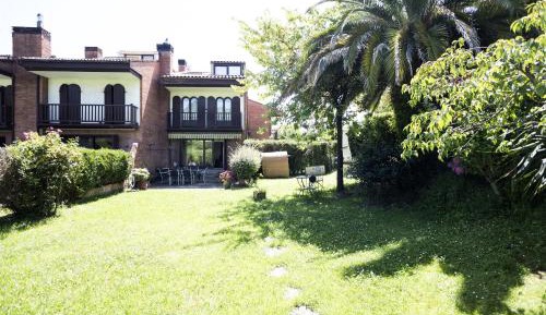 Three-Bedroom Vacation Home 