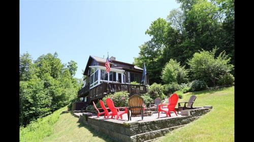 Five-Bedroom Holiday Home