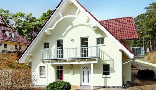 Three-Bedroom Holiday Home 