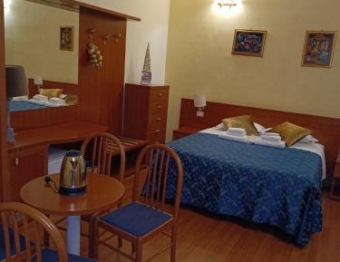 Classic Quadruple Room