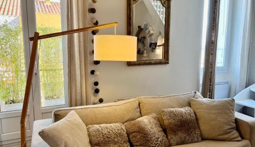 Two-Bedroom Deluxe Apartment with Balcony