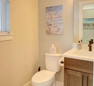 Three-Bedroom Holiday Home 