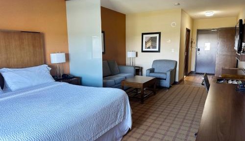 Suite, 1 King, Sofa bed, Corner room