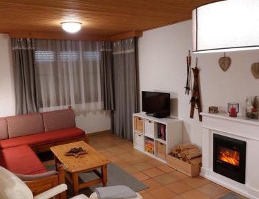 One-Bedroom Apartment with Shower