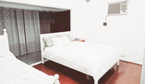 Economy Triple Room with Shared Bathroom