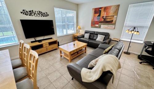 Four-Bedroom Holiday Home