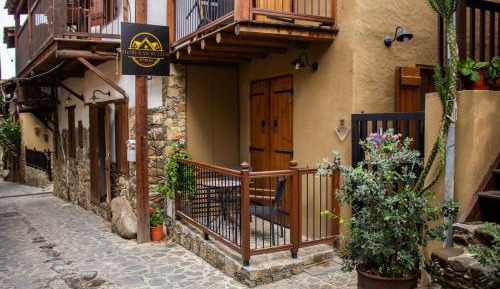 Queen Room with Spa Bath