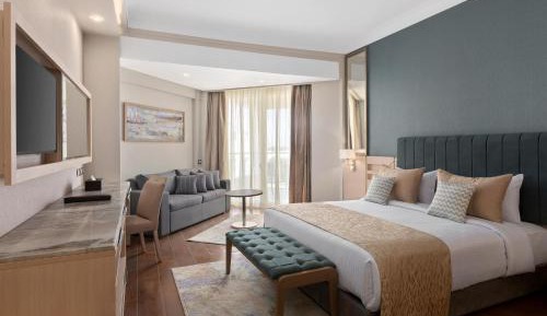 Main Building Superior Room – Garden View