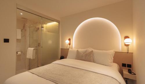 Studio Room with Double Bed 