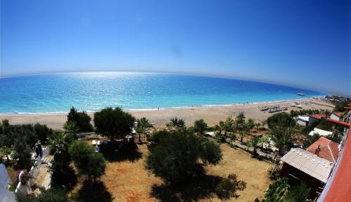 Standard Triple Room with Sea View