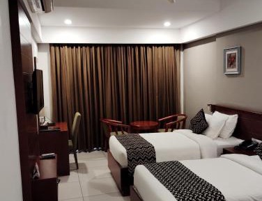 Deluxe Double or Twin Room