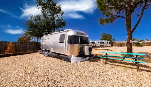 Airstream 23'