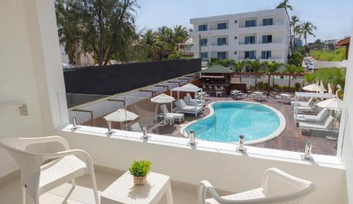 Double Room with Pool View