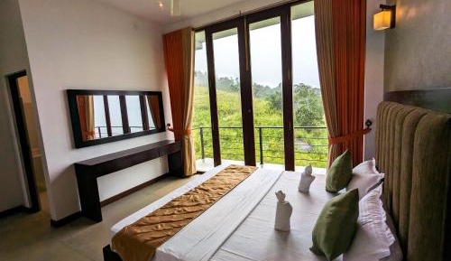 King Room with Mountain View