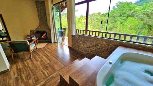 King Room with Spa Bath