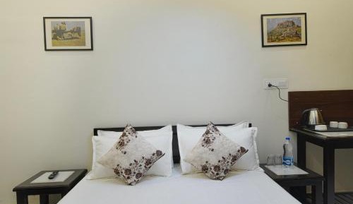 Deluxe Double Room with Bath