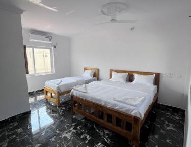 Triple Room with Balcony